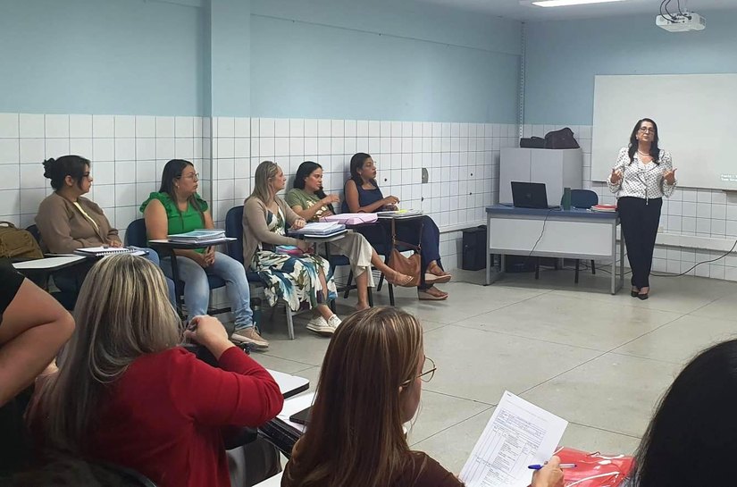 Enfermeiros das UBSs recebem capacitação sobre doenças prevalentes na infância