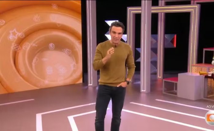 Tadeu Schmidt apresenta o BBB 26