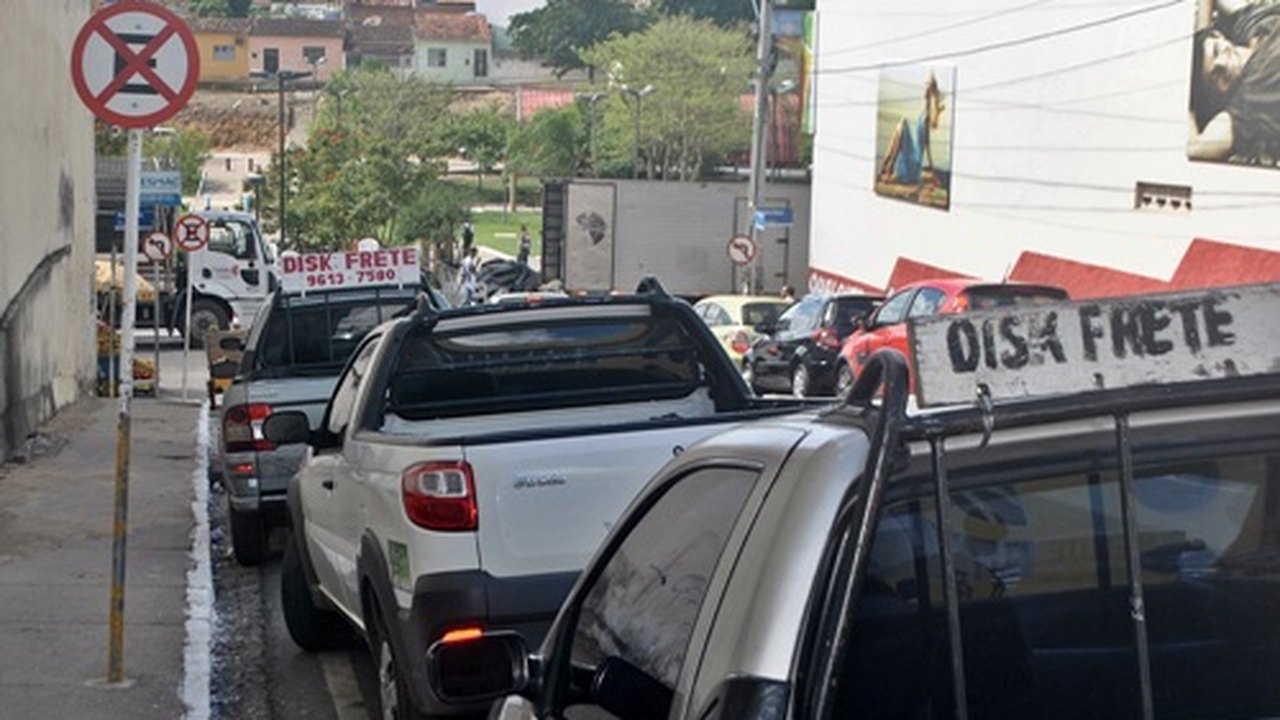 Prefeitura de Arapiraca muda sinalização para ações do Governo Presente
