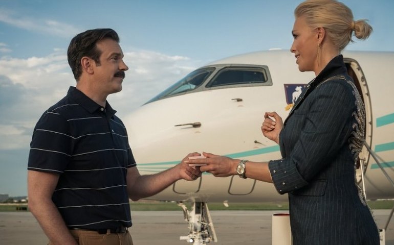 Nova temporada de Ted Lasso ganha fotos inéditas e previsão de estreia
