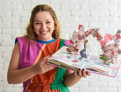 1 - Eliza Morenno, criadora do Projeto Bibliomala – Crédito fotográfico Gabi Furlan.jpg 