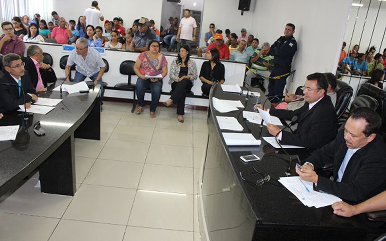Delmiro: Programa “Conhecer para Crescer” entrega a parlamentares diagnóstico do Ponto Chique