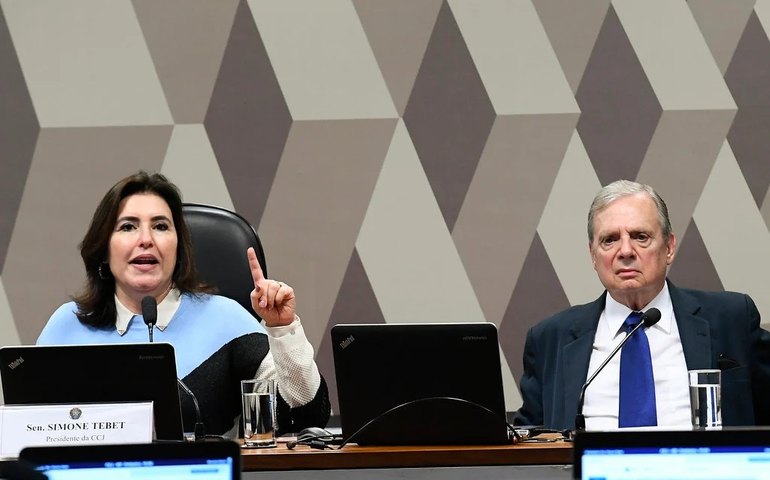 Simone e Tasso criticam, mas aprovam PEC devido à ‘fome’