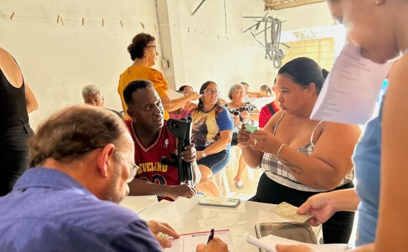 Vereador Dr. Cleber Costa realiza ação social, aborda prevenção e autocuidado com a saúde