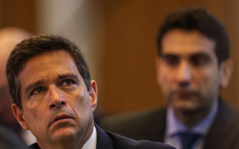 Banco Central reconhece que inflação vai ficar acima da meta em 2024