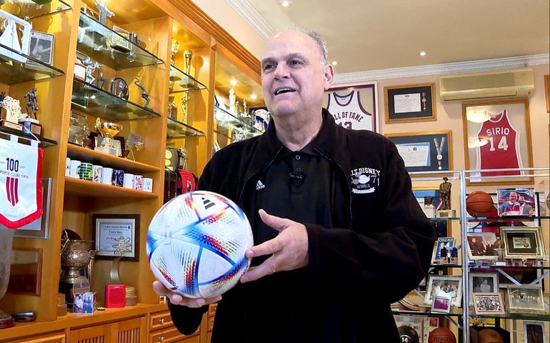 Em entrevistas, Oscar mostra relíquias e revela ídolos do esporte