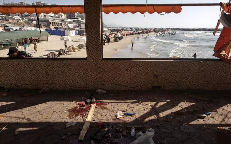 Ataque de Israel em café à beira-mar em Gaza deixa mortos