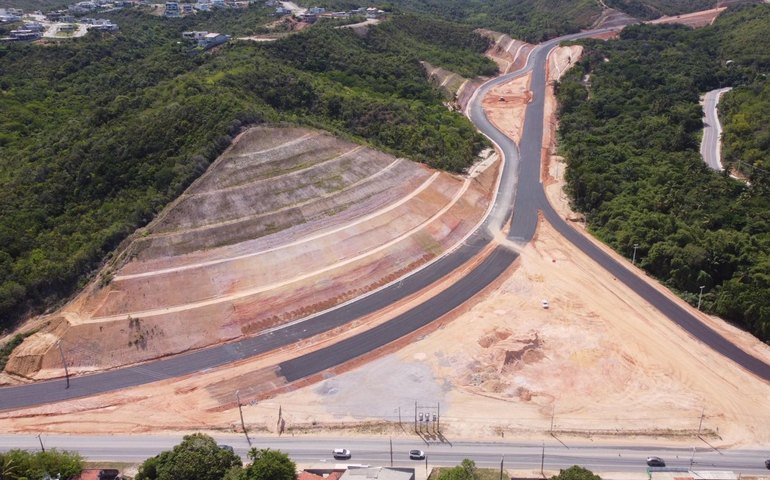 Tecnologia japonesa reforça solo e garante estabilidade em obra da AL-102 Norte
