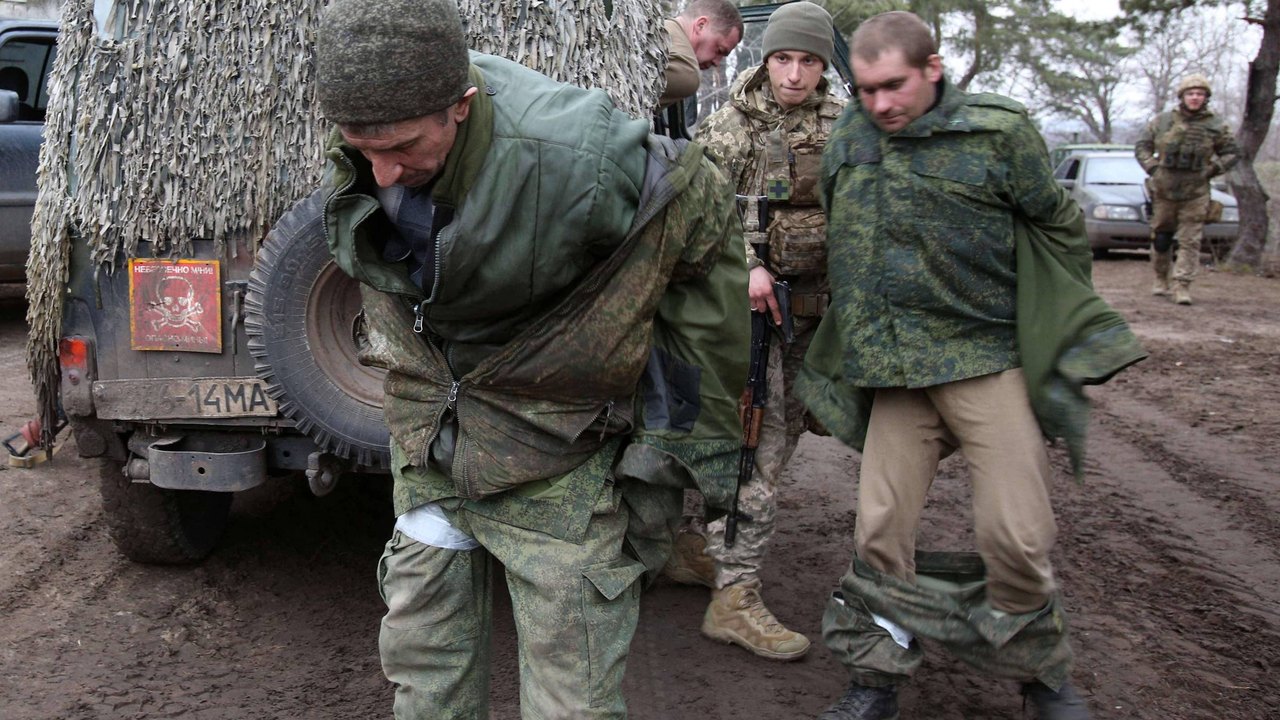 Rússia oferece vagas para escavar trincheiras com salários de até R$ 22 mil 