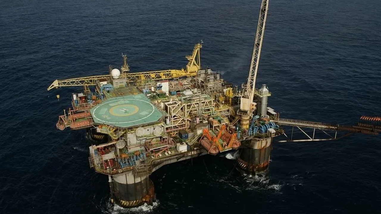 MP do setor elétrico inclui medida que pode elevar arrecadação com petróleo
