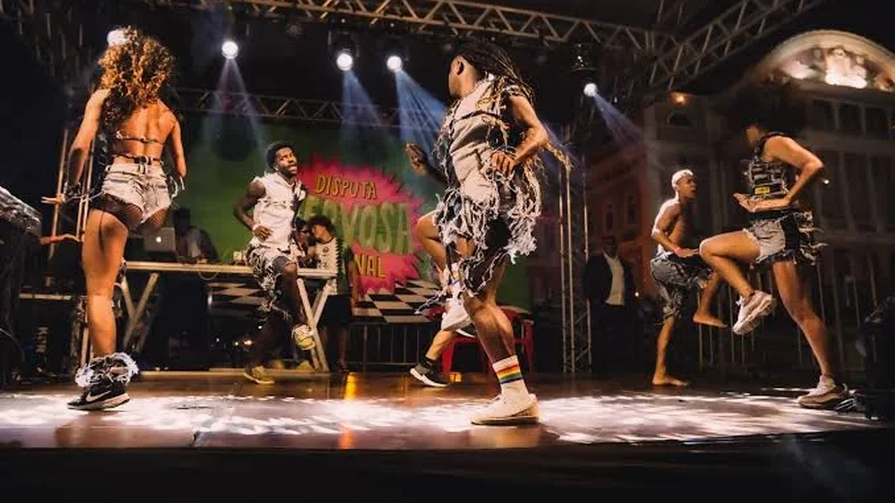Cia Favelinha faz apresentações no PAC Manguinhos e no Teatro Dulcina neste fim de semana