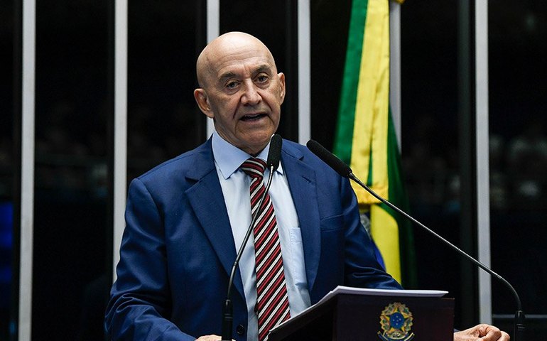 Confúcio Moura faz apelo por concurso para a Agência Nacional de Mineração