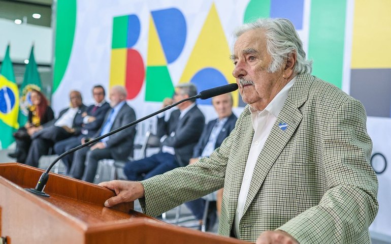 Líderes destacam papel de Mujica na integração latino-americana
