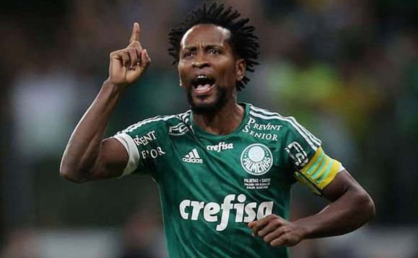 Zé Carlos está de volta ao CRB em dia de grandes novidades