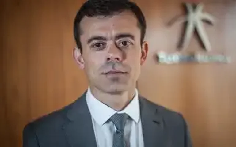 Secretário do Tesouro reconhece dificuldade em atingir a meta de 2024, mas diz que não há discussão sobre mudança