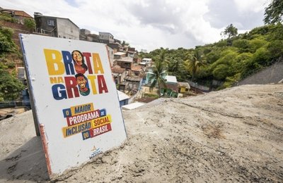 Prefeitura impulsiona desenvolvimento e mobilidade na parte alta de Maceió