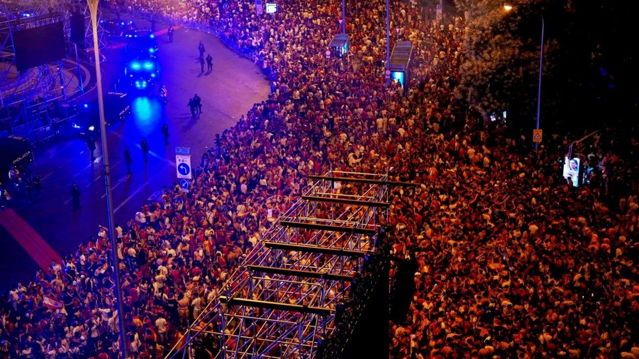 Celebração da Copa termina em tragédia na Espanha com morte de adolescente