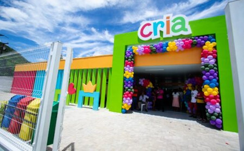 Governo inaugura creche em Pão de Açúcar