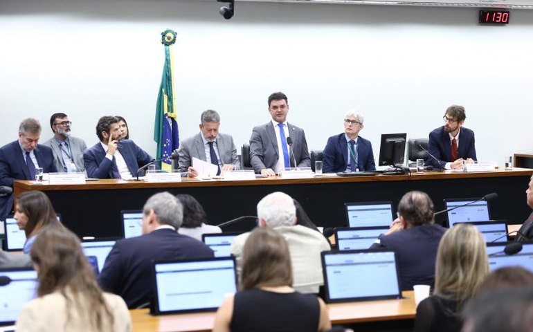 Governo afirma que mudanças no Imposto de Renda apenas criam um imposto mínimo