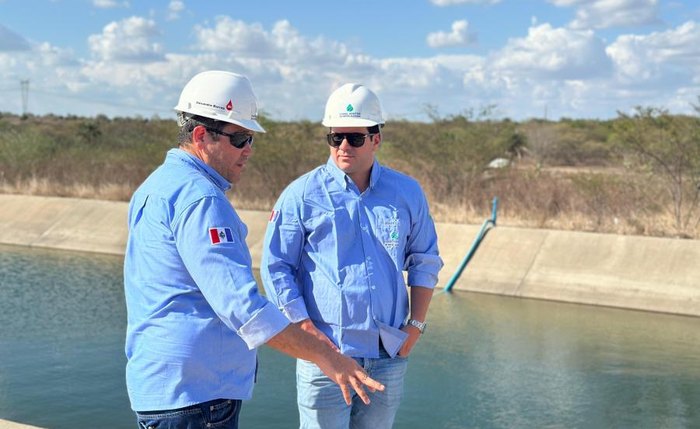 Secretário Gustavo Torres visita obras do trecho 5 do Canal do Sertão