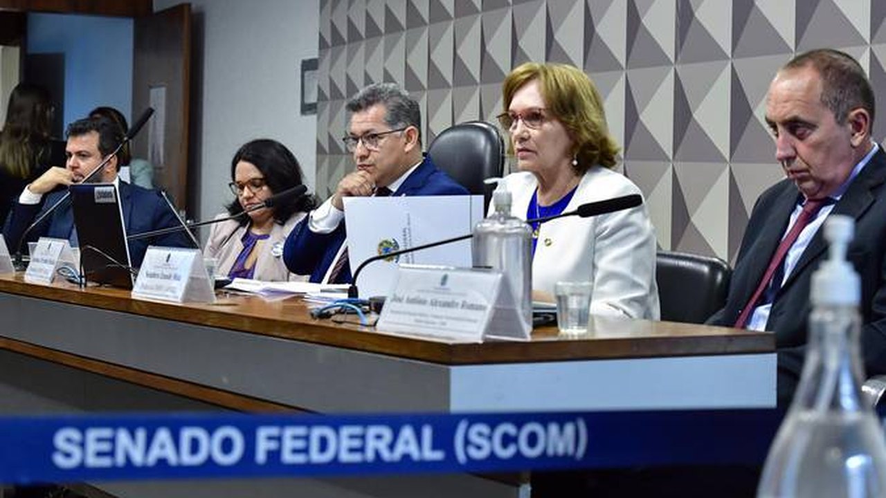 Interiorização dos médicos passa por fortalecimento do SUS, dizem especialistas