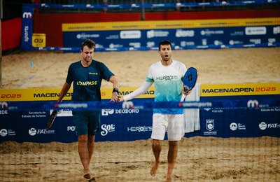 Brasileiros garantidos na final do Macena Open Prime na Praia do Francês