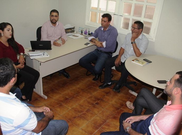 Farmacêuticos dos municípios do Conisul participam do 1º planejamento do ano