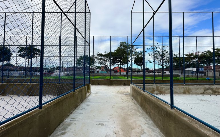 Após 20 anos do acidente que vitimou menina, praça é requalificada