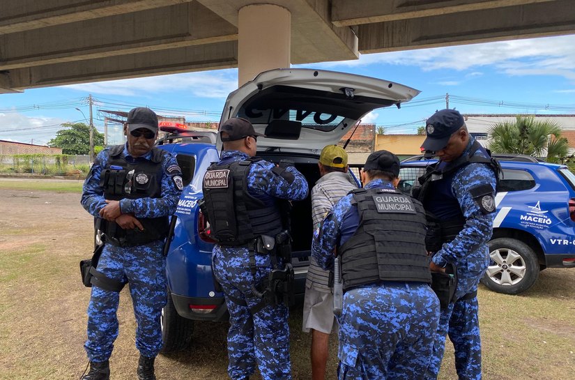 Guarda Municipal de Maceió prende suspeito de cometer dois homicídios