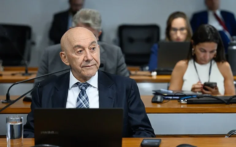 CCT aprova incentivo fiscal para capacitação de jovens em tecnologia da informação