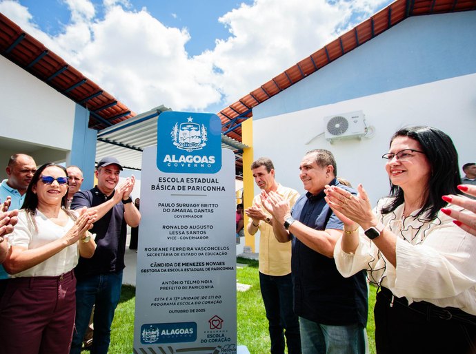 Paulo Dantas inaugura escola de educação básica no município de Pariconha