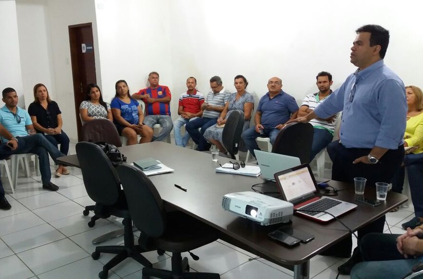Comerciantes de Traipu participam de capacitação sobre licitação na modalidade pregão eletrônico