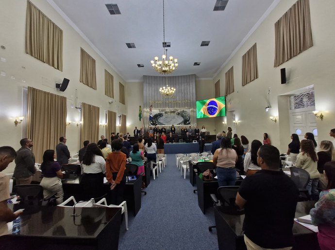 Sessão especial da ALE debate ações para acolhimento de órfãos em Alagoas
