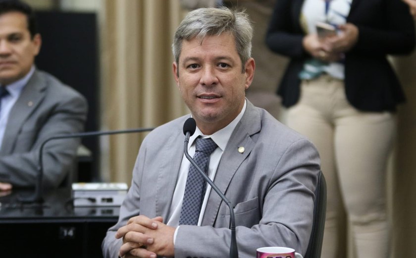 Cabo Bebeto anuncia pré-candidatura a governador