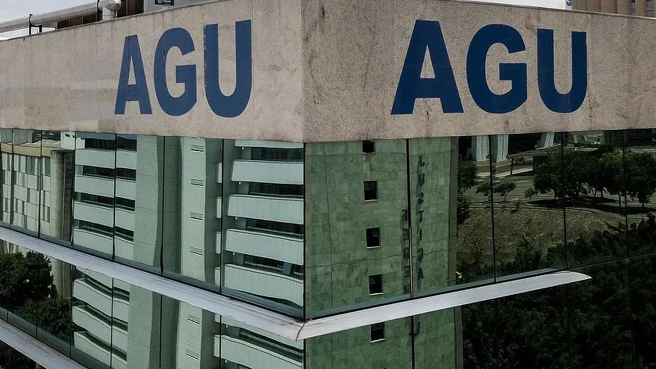 AGU diz que ainda não há qualquer decisão sobre judicializar derrubada do IOF