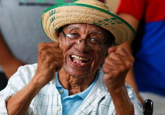 “Adote um Idoso” chega à 9ª edição com histórias, afeto e música no Lar São Vicente de Paulo