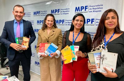 ‘Livros que Libertam’ recebe 160 obras doadas pelo Ministério Público Federal