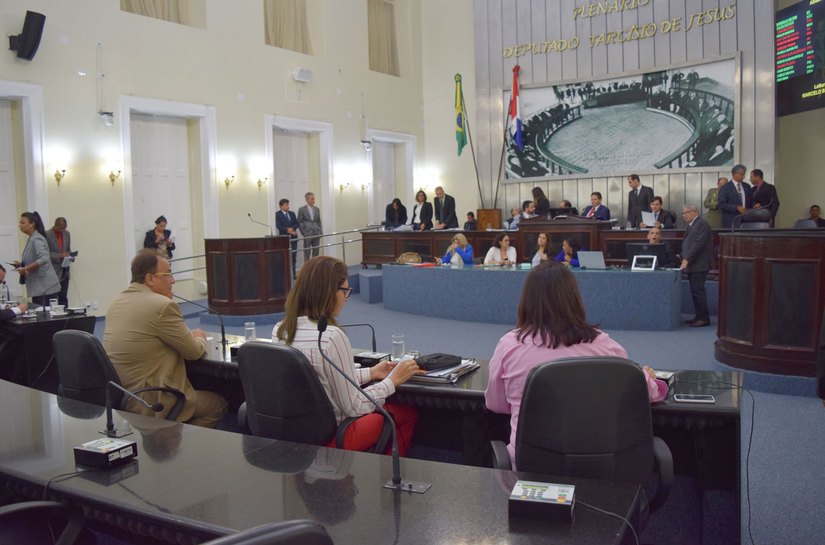 Mantido veto parcial ao projeto que modifica o Estatuto dos militares