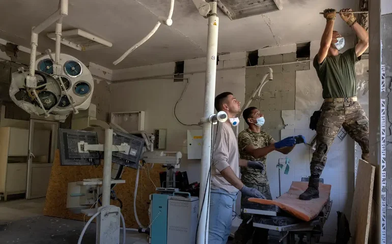 Mundo: ONU acredita que russos atacaram hospital infantil na Ucrânia