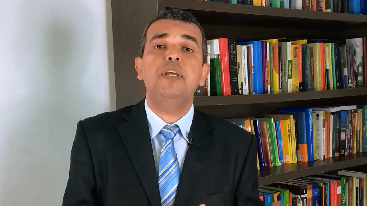 Liminar que impede Renan de relatar CPI é esdrúxula e teratológica afirma Professor de Direito