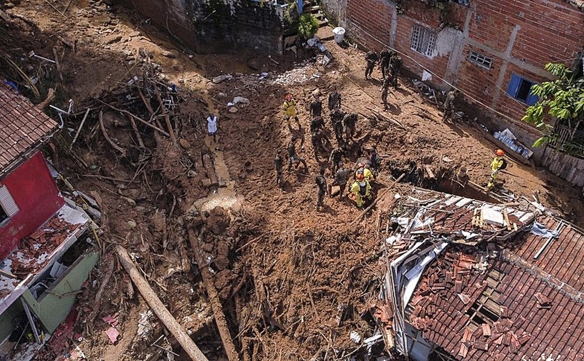 Chuvas matam pelo menos 33 pessoas na Bolívia