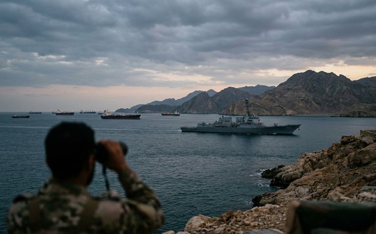 EUA e Irã mantêm impasse em negociações sobre controle do estreito de Ormuz