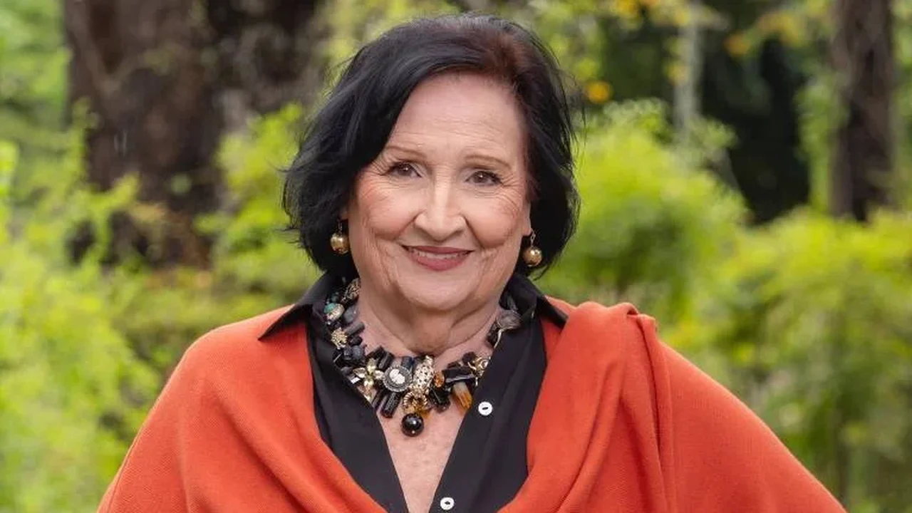 Déa Lúcia fala sobre os cinco anos sem o filho, Paulo Gustavo: 'Não existe dor maior'