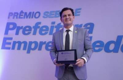 Destaque Nacional: Marcelo Beltrão recebe Prêmio Prefeito Amigo da Criança da Fundação Abrinq