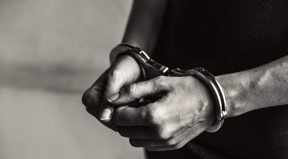 Homem acusado de utilizar foto de criança para pedir dinheiro em Sergipe é preso / Foto: Foto: Freepik/Arquivo