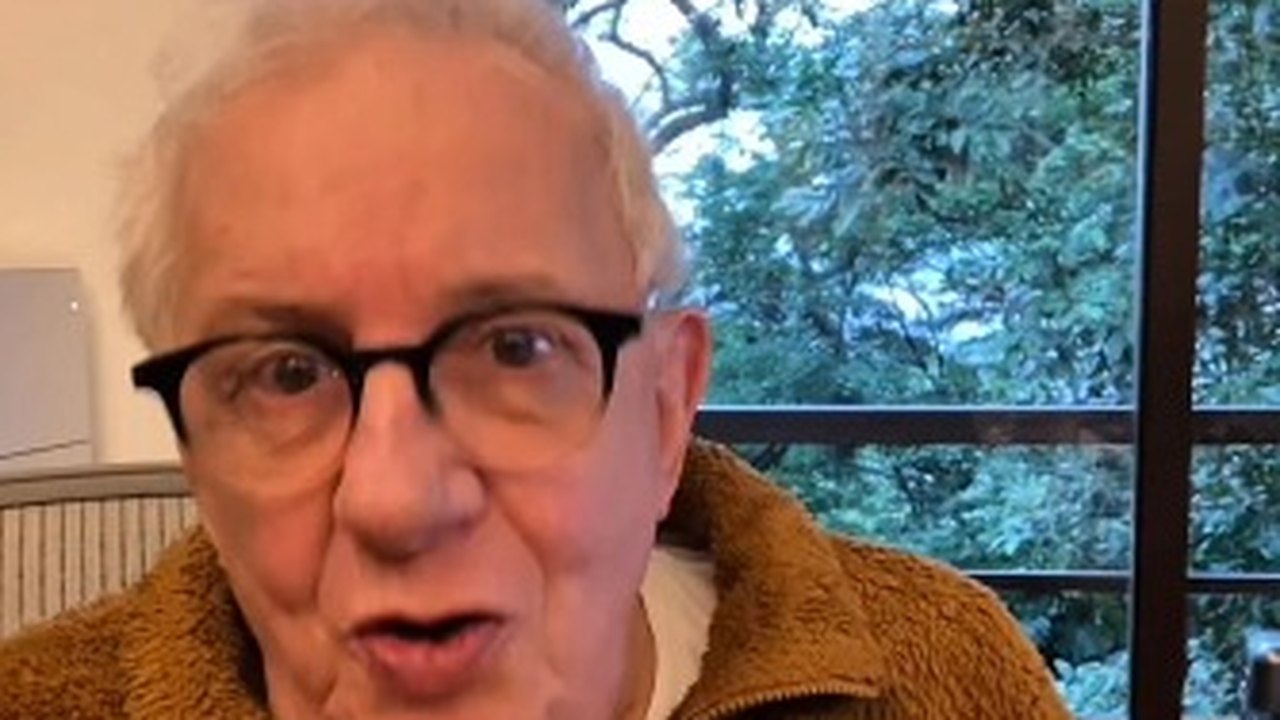 Marco Nanini se explica após protestos em peça com intérprete de Libras retirada