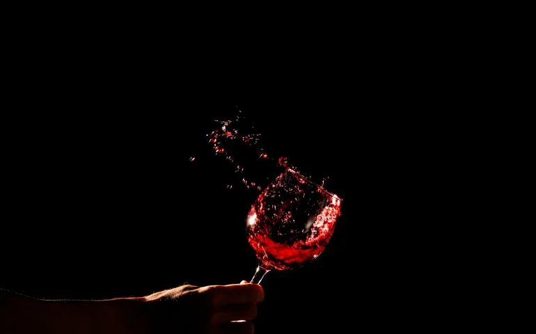 Atendimento logístico com IA supera 80% de resolução sem humanos e aumenta satisfação no e-commerce