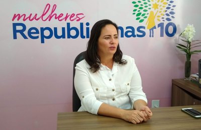 Fabiana Pessoa comemora vitória do Republicano Téo Higino em Campo Grande 
