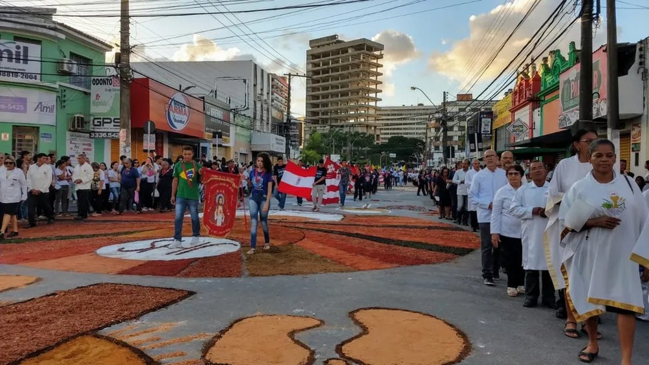 Corpus Christi é feriado ou ponto facultativo? Entenda regras