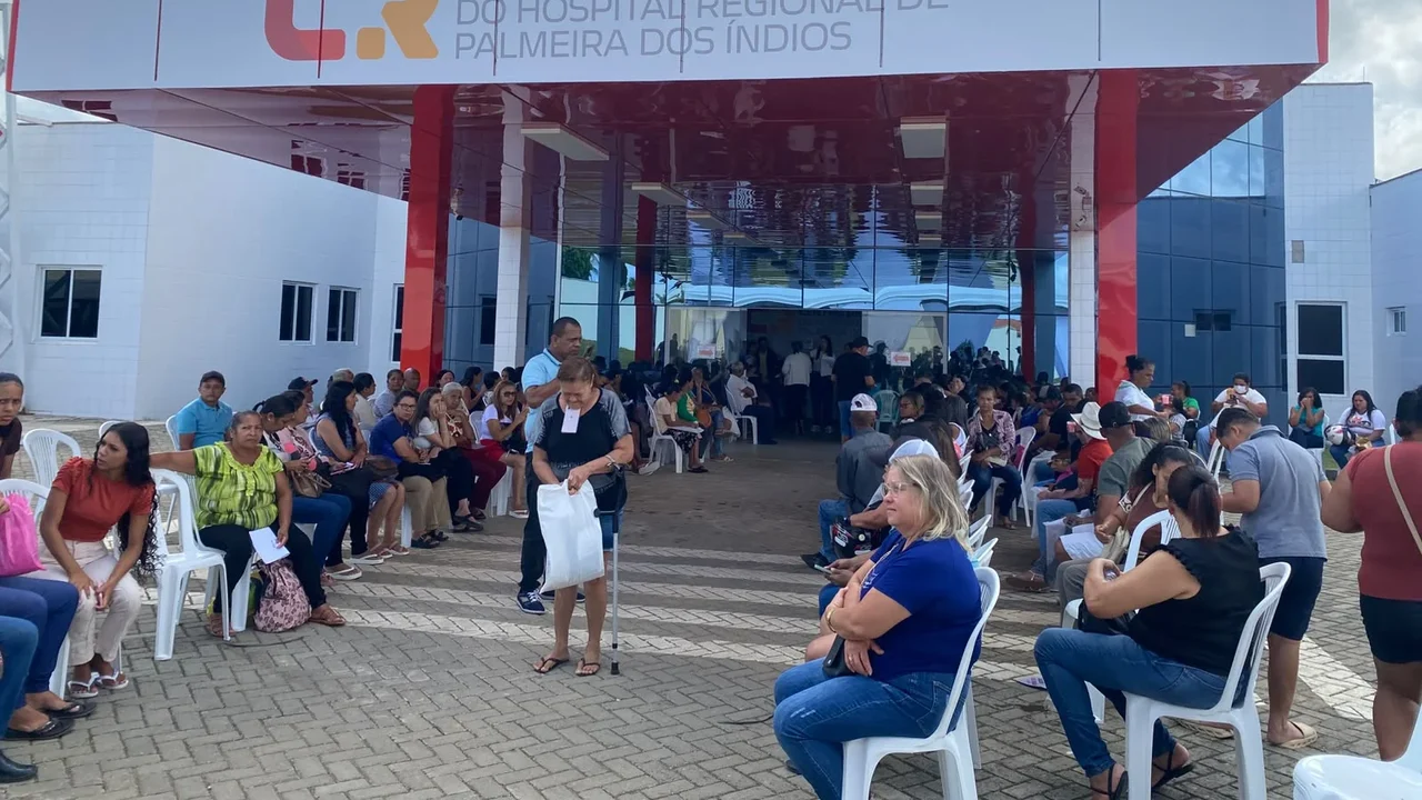 Em parceria com o Governo do Estado, mutirão em Palmeira dos Índios atende mais de 300 pacientes